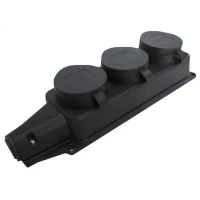 Купить Колодка тройная с загл. каучук 2P+E 1x16 220-240V (розетка для переноски) оптом в Москве от производителя