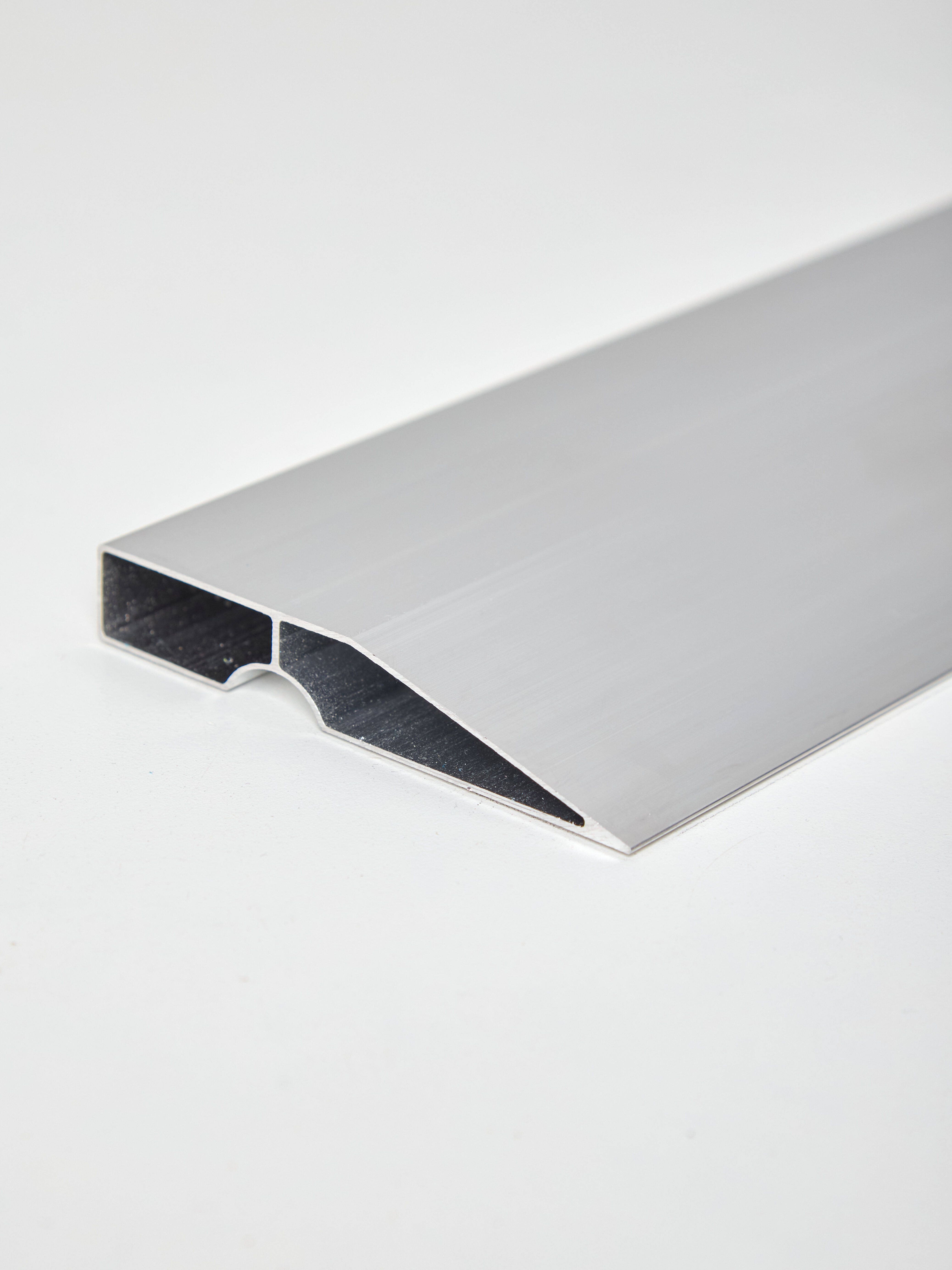 Купить Правило алюминиевое трапеция 1 ребро жесткости НАШБРИГАДИР, 3 м оптом в Москве от производителя