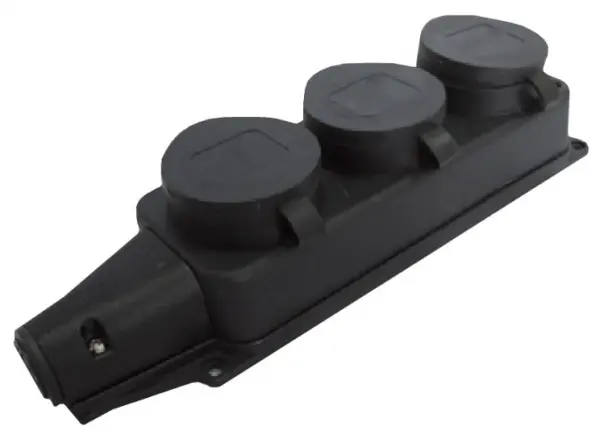 Купить Колодка тройная с загл. каучук 2P+E 1x16 220-240V (розетка для переноски) оптом в Москве от производителя